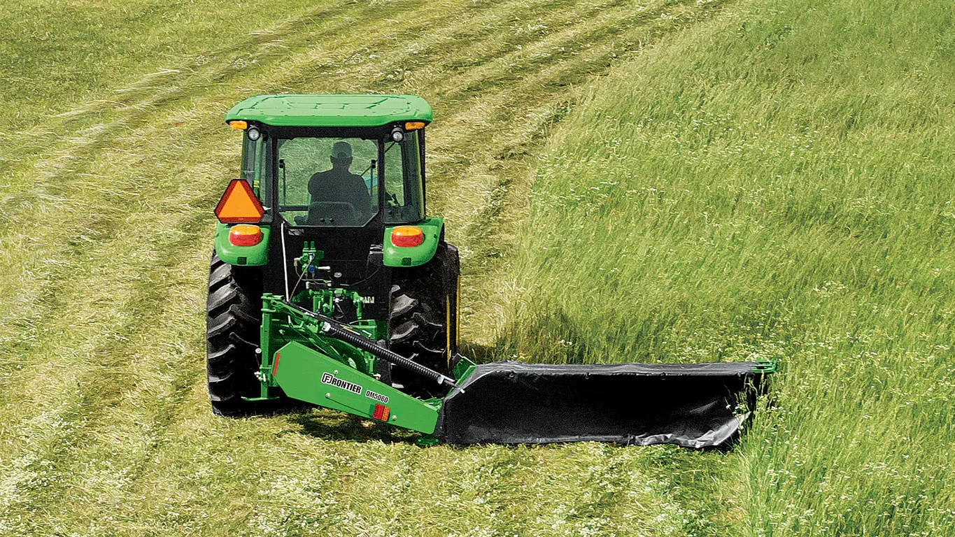 DM50 Series Disc Mowers Field Image